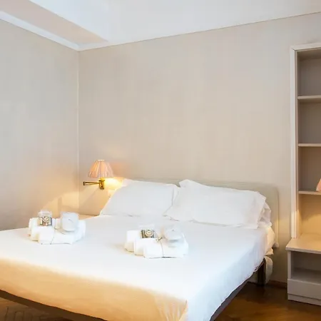 Suitelowcost Spiga * Milan