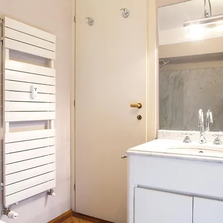 Suitelowcost Spiga Apartment *